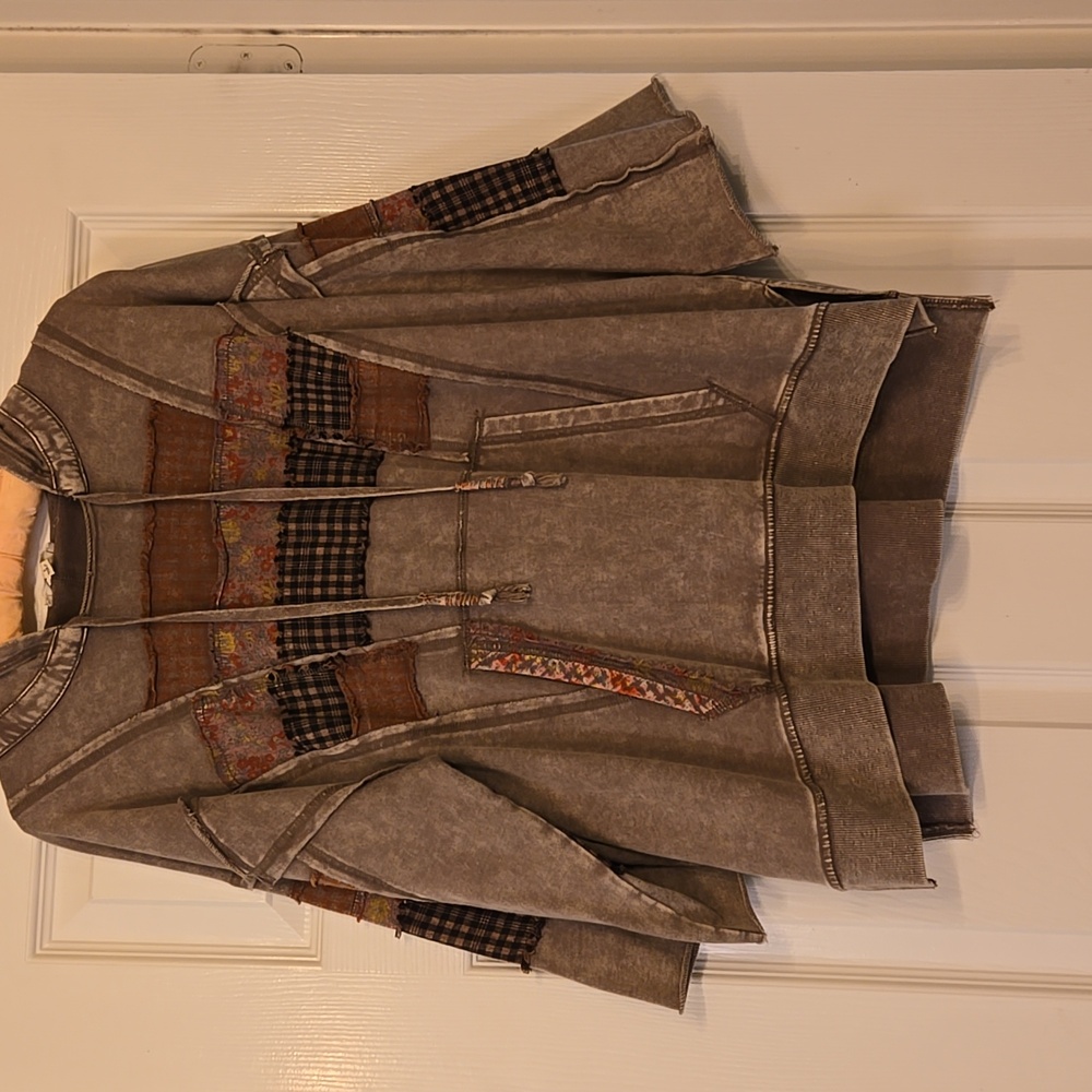 Easel Hooded Sweatshirt